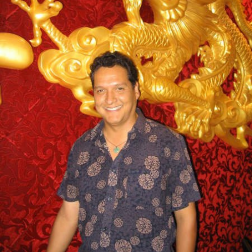 Tino Guzman Khan
